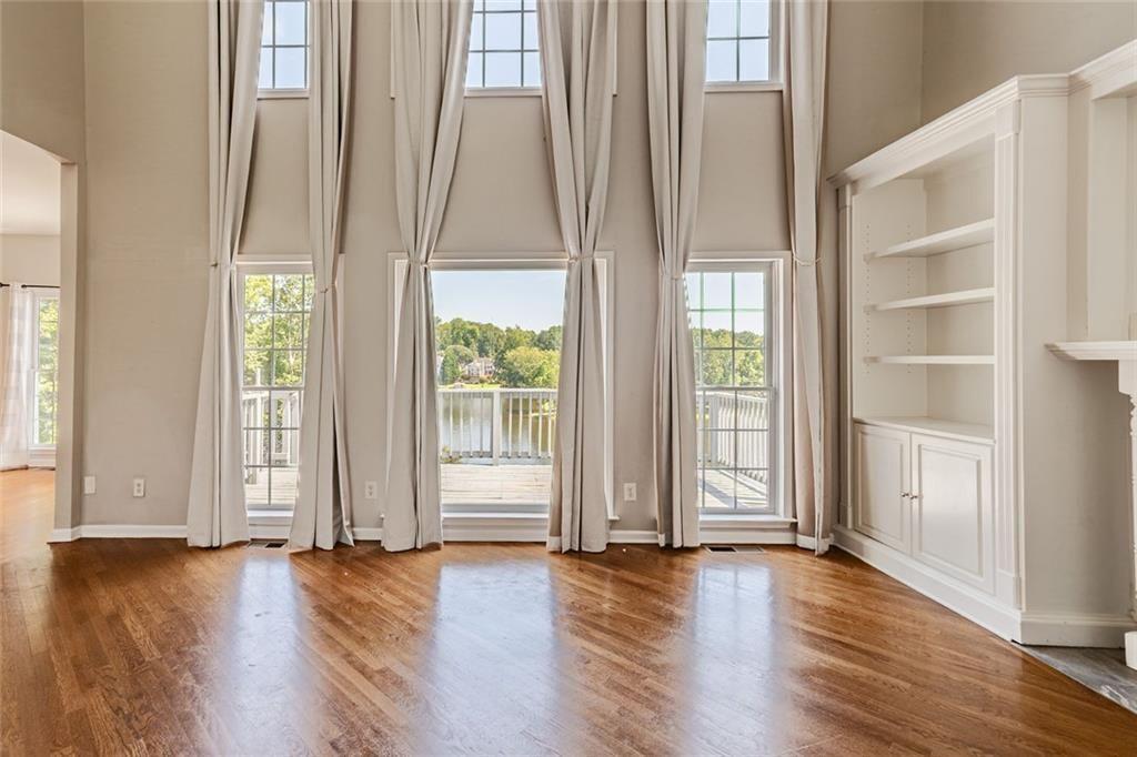 7273 Meadow Point Drive Drive