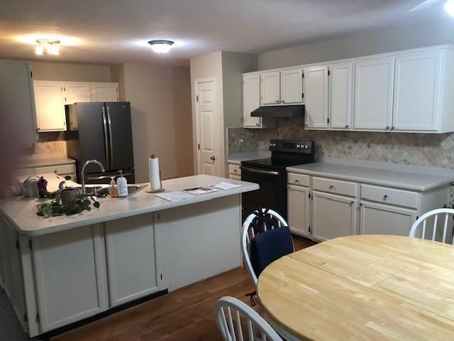 3305 Cove Creek Lane