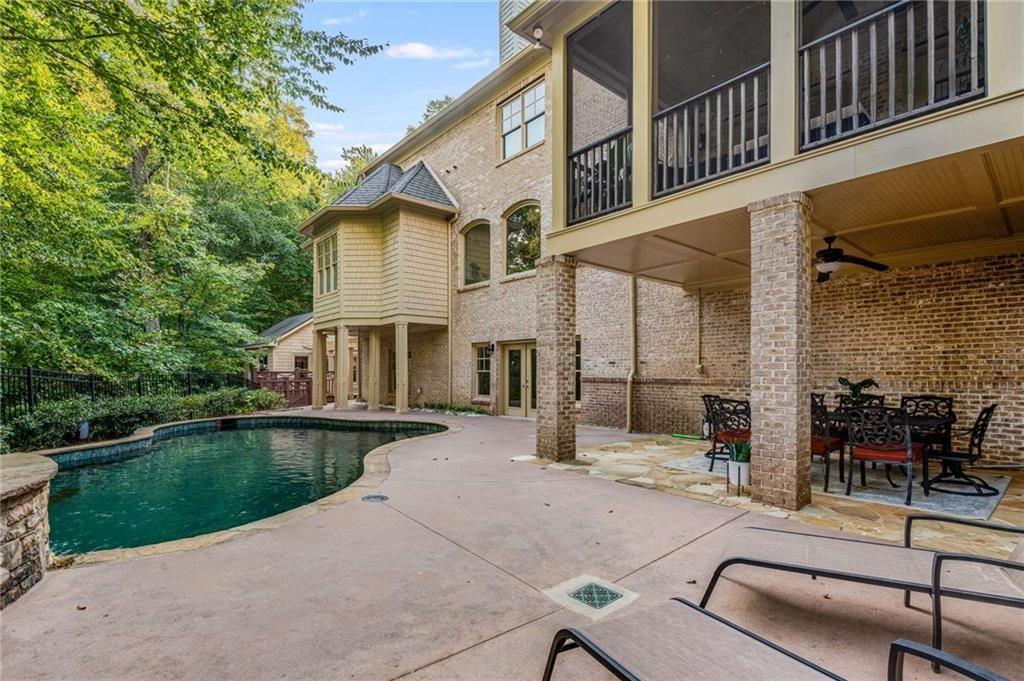 5505 Long Island Drive NW