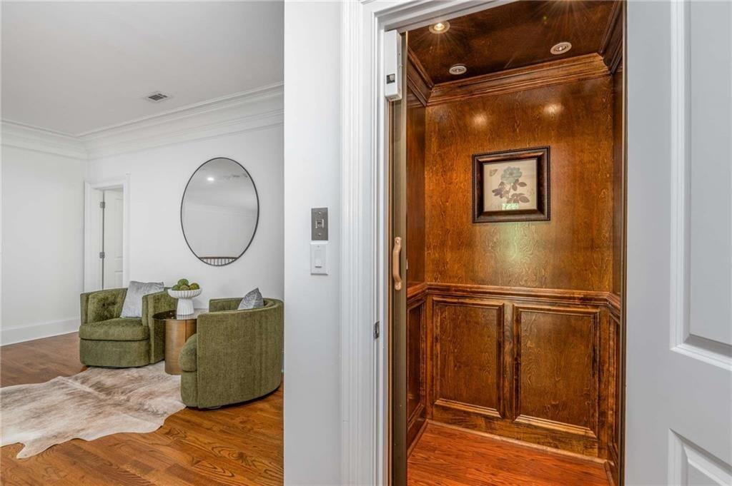 5505 Long Island Drive NW