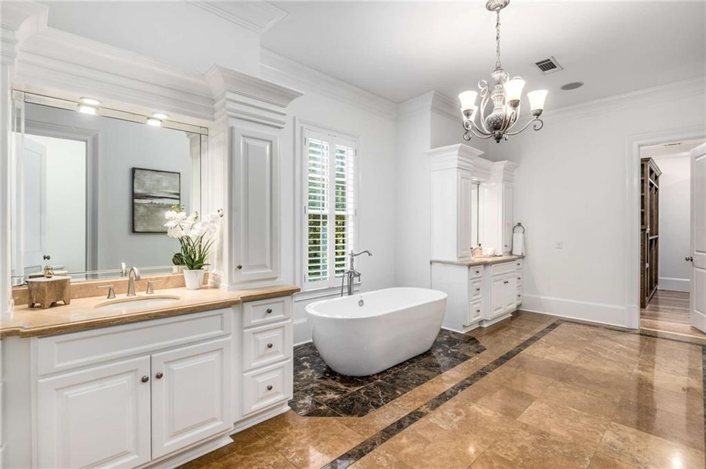 5505 Long Island Drive NW