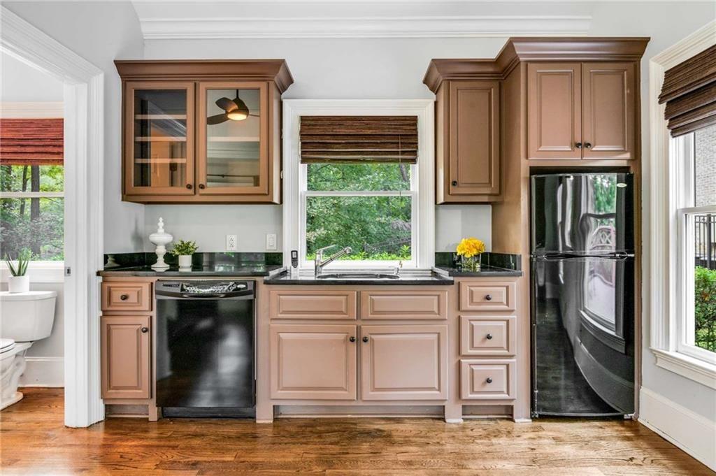 5505 Long Island Drive NW