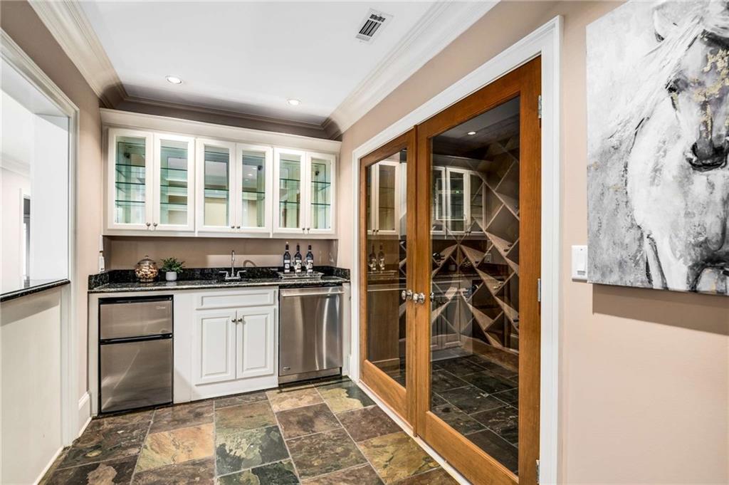 5505 Long Island Drive NW