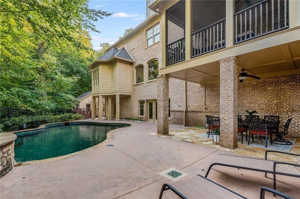 5505 Long Island Drive NW