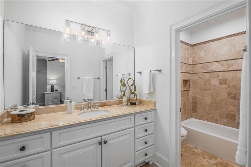 5505 Long Island Drive NW