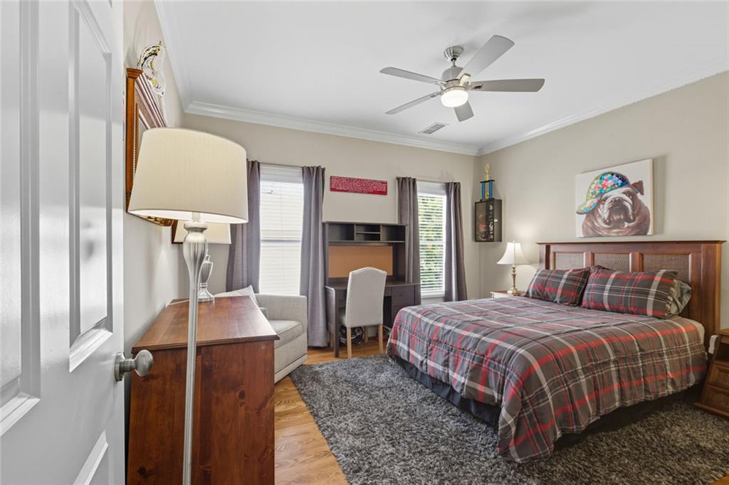 1094 Meadow Bluff Terrace