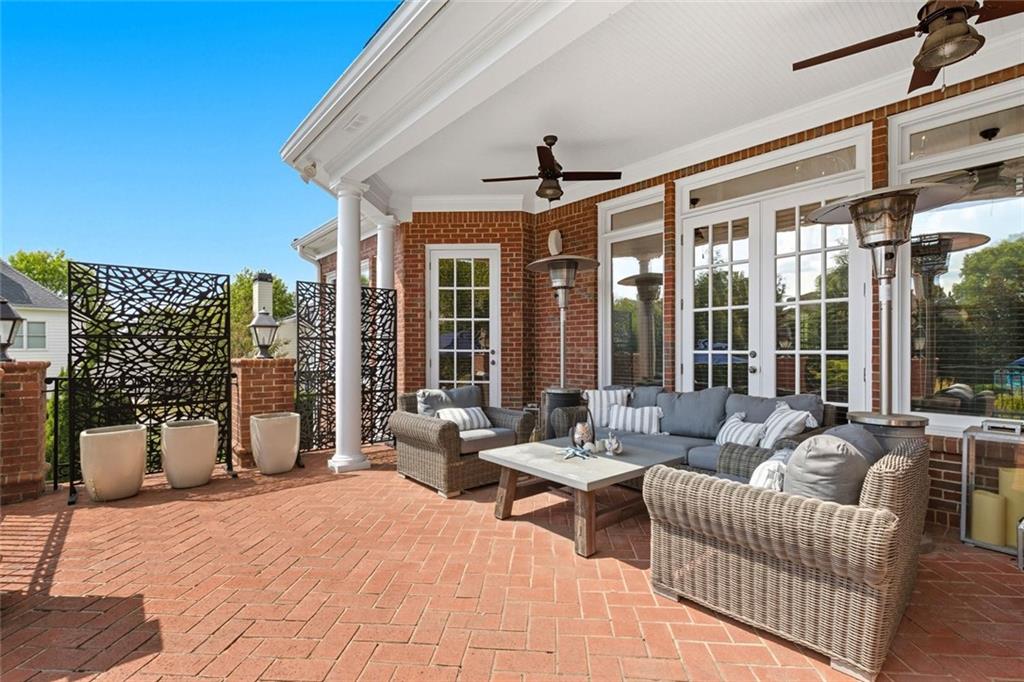 1094 Meadow Bluff Terrace