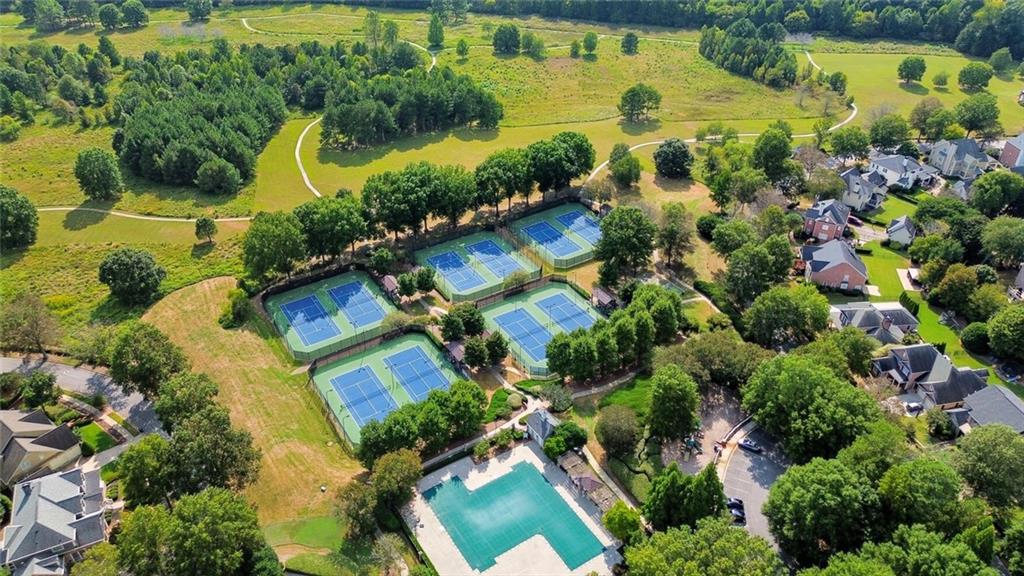 1094 Meadow Bluff Terrace