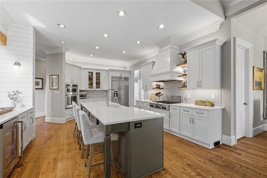 1094 Meadow Bluff Terrace