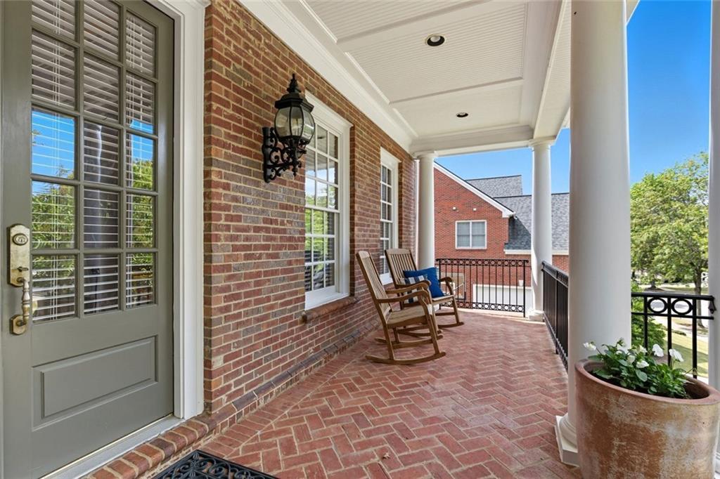 1094 Meadow Bluff Terrace