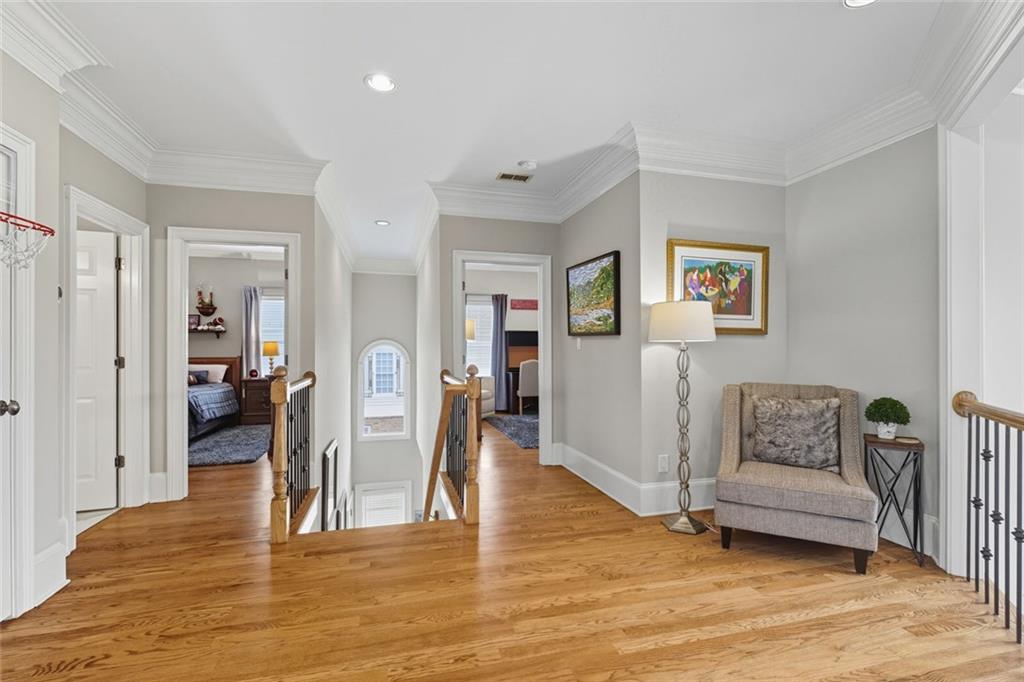 1094 Meadow Bluff Terrace