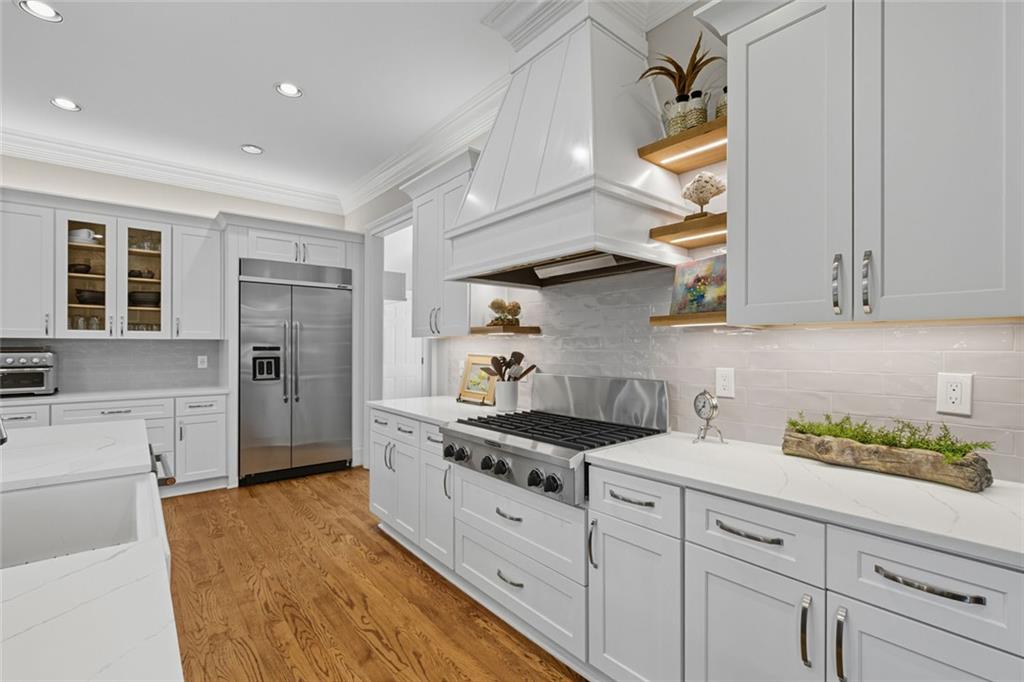 1094 Meadow Bluff Terrace