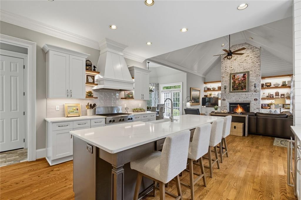 1094 Meadow Bluff Terrace