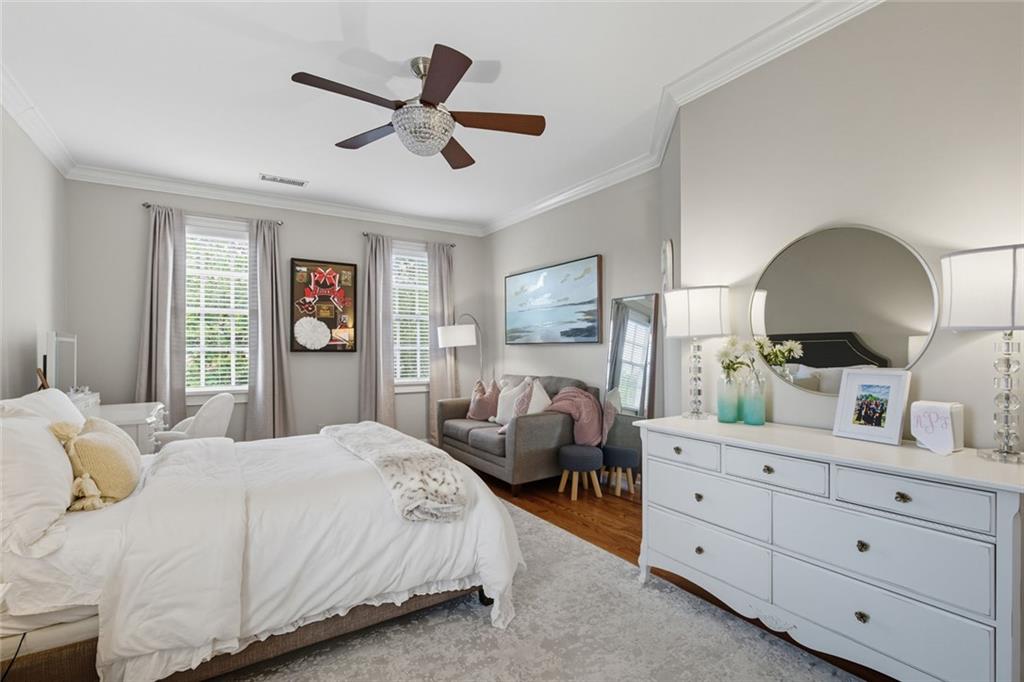 1094 Meadow Bluff Terrace