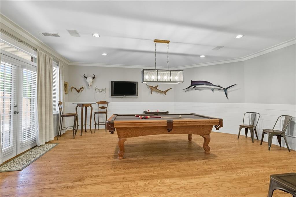 1094 Meadow Bluff Terrace