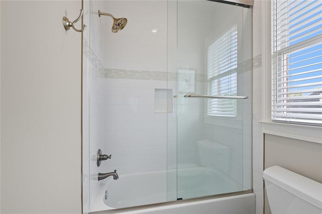 1094 Meadow Bluff Terrace