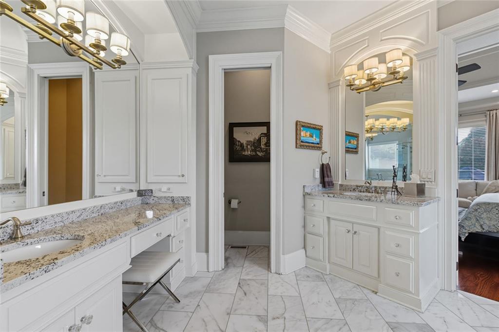 1094 Meadow Bluff Terrace