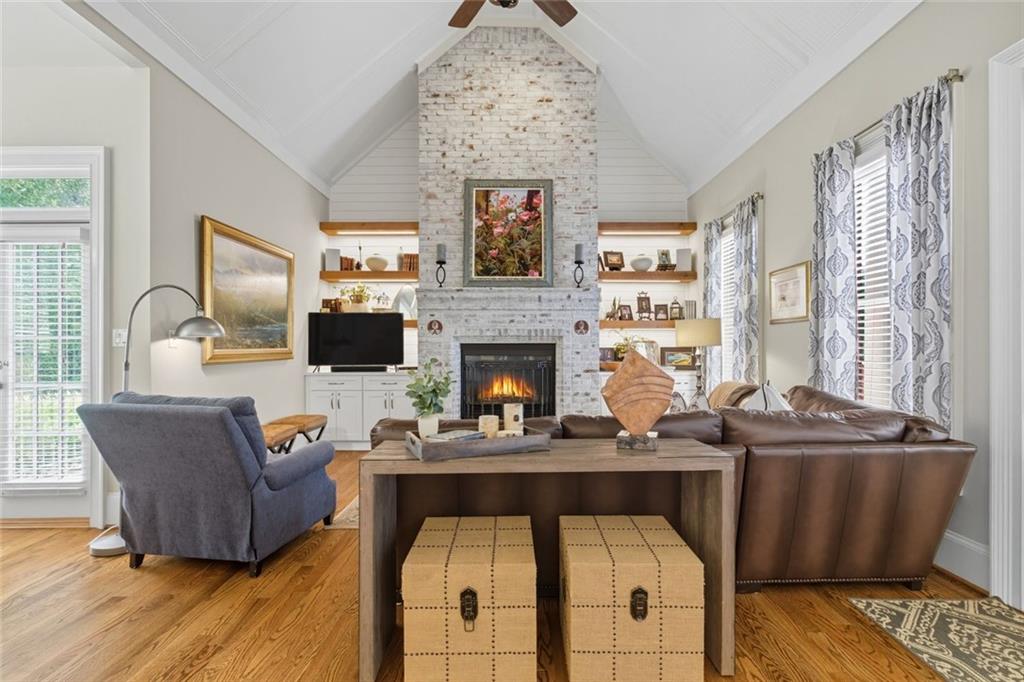 1094 Meadow Bluff Terrace