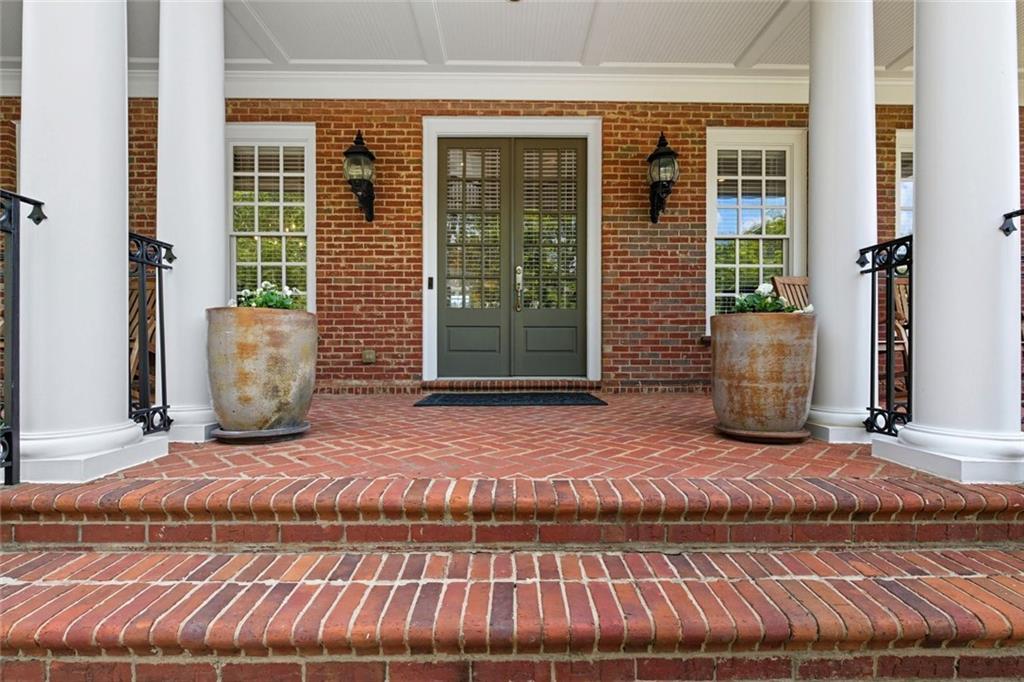 1094 Meadow Bluff Terrace