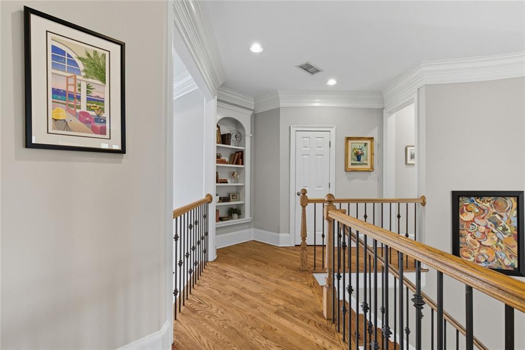 1094 Meadow Bluff Terrace