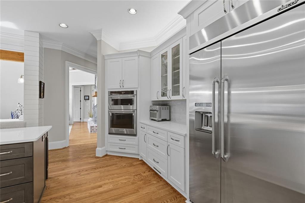 1094 Meadow Bluff Terrace