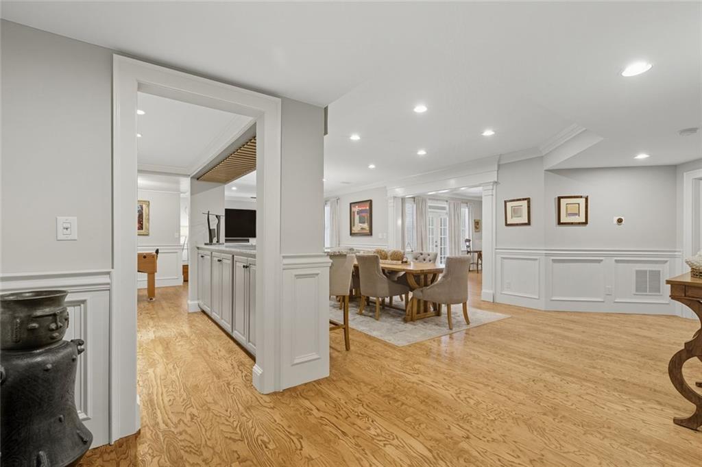 1094 Meadow Bluff Terrace