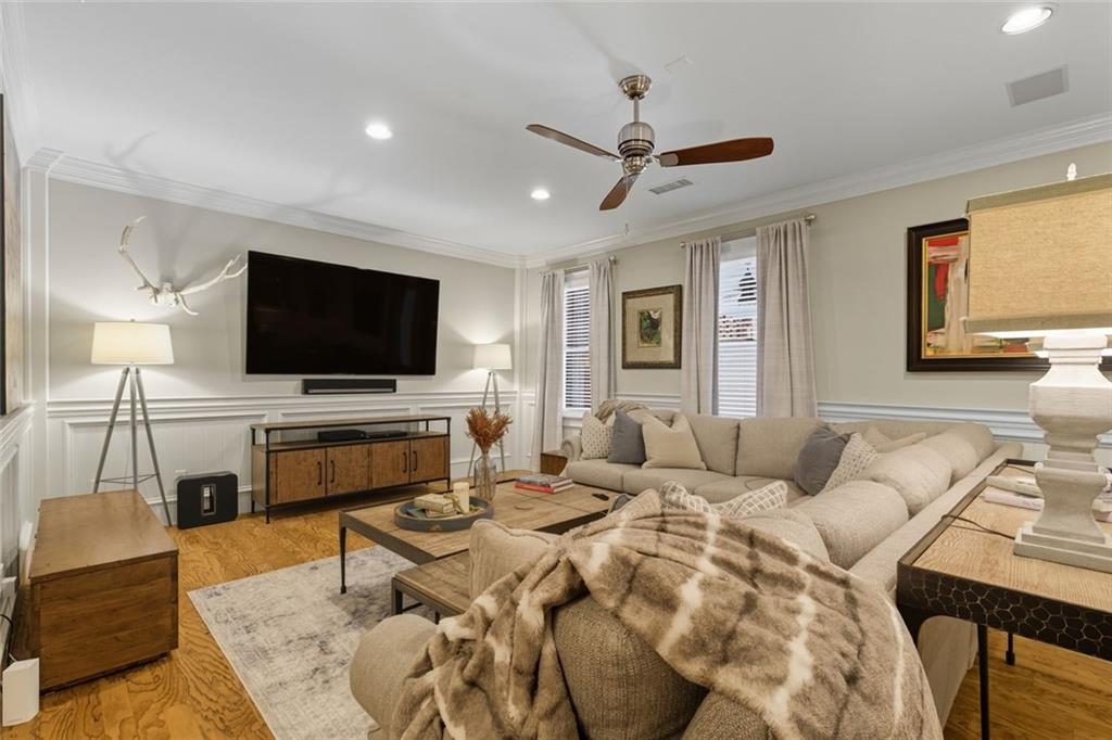 1094 Meadow Bluff Terrace