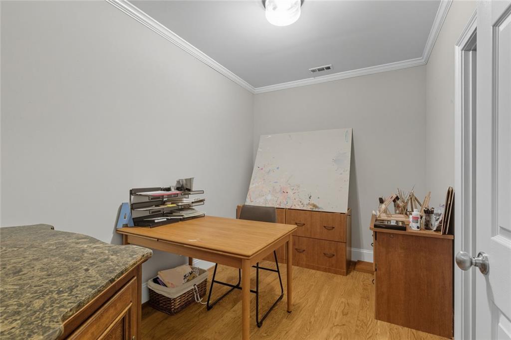 1094 Meadow Bluff Terrace