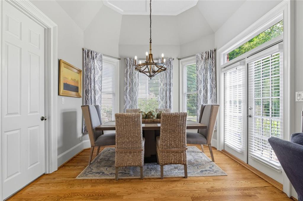 1094 Meadow Bluff Terrace