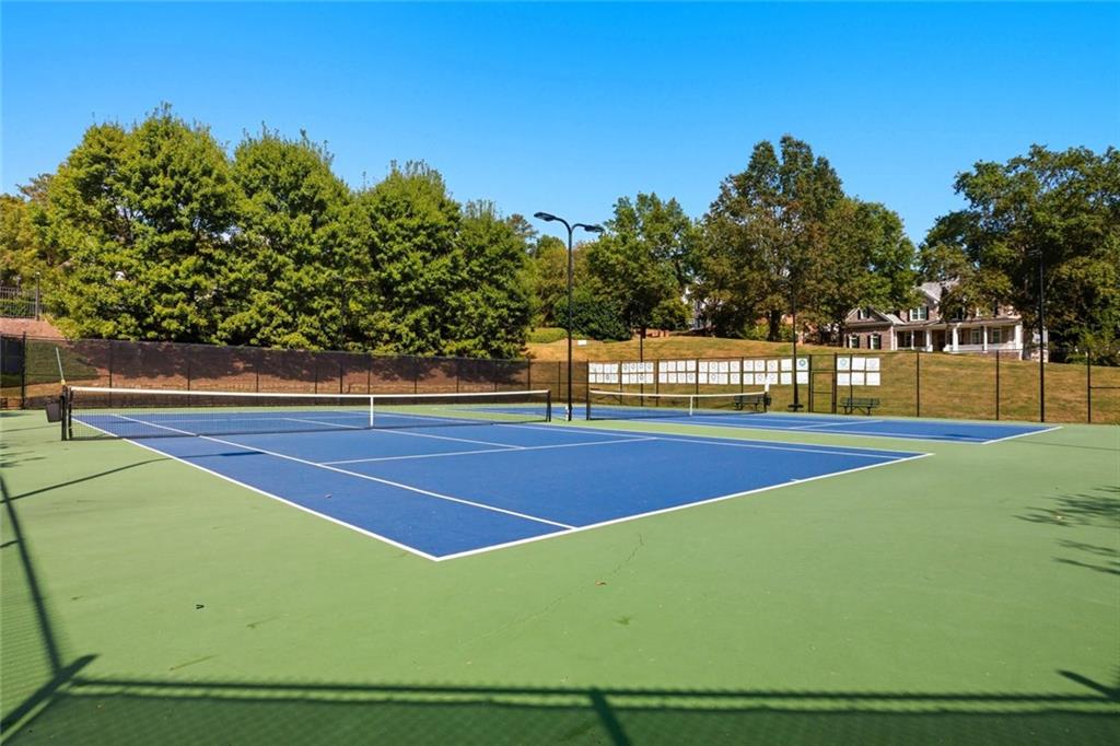 1094 Meadow Bluff Terrace