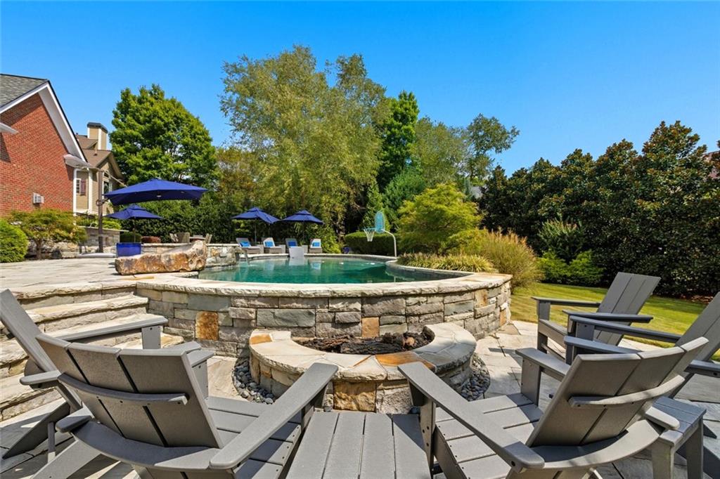 1094 Meadow Bluff Terrace