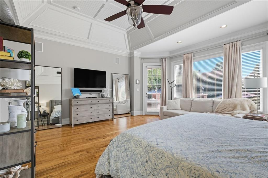 1094 Meadow Bluff Terrace