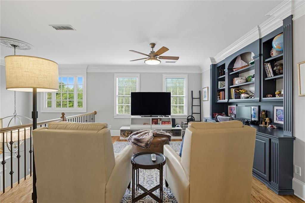 1094 Meadow Bluff Terrace