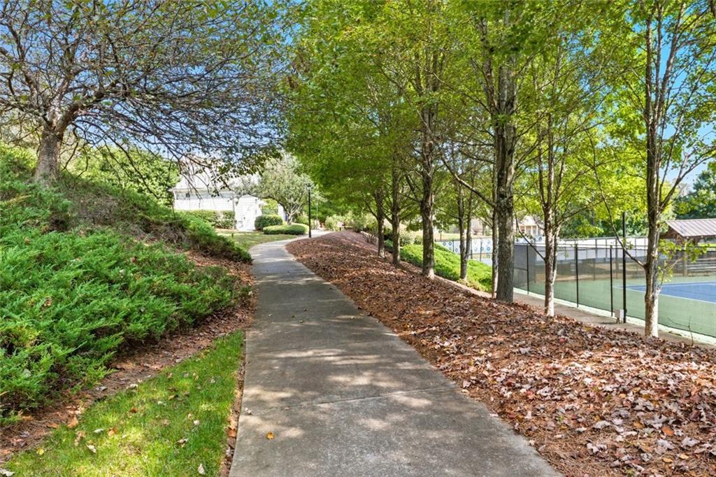 1094 Meadow Bluff Terrace