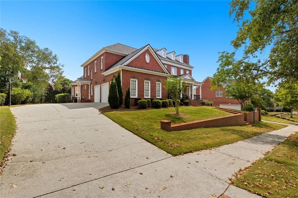 1094 Meadow Bluff Terrace