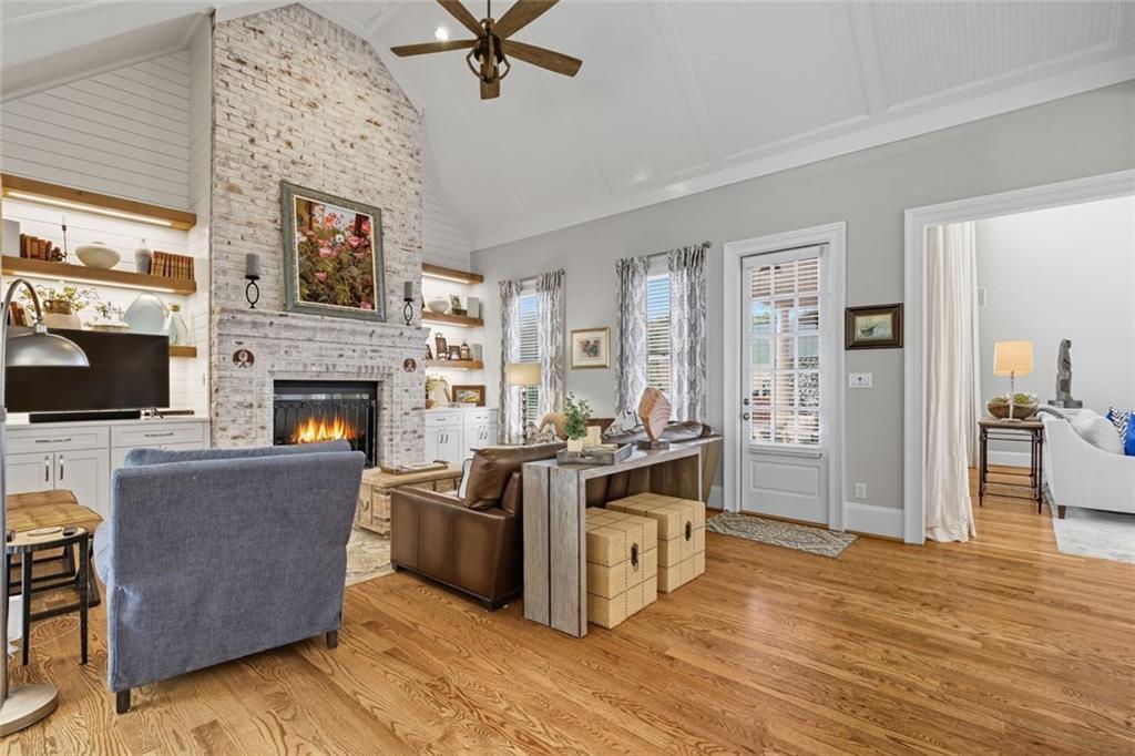 1094 Meadow Bluff Terrace