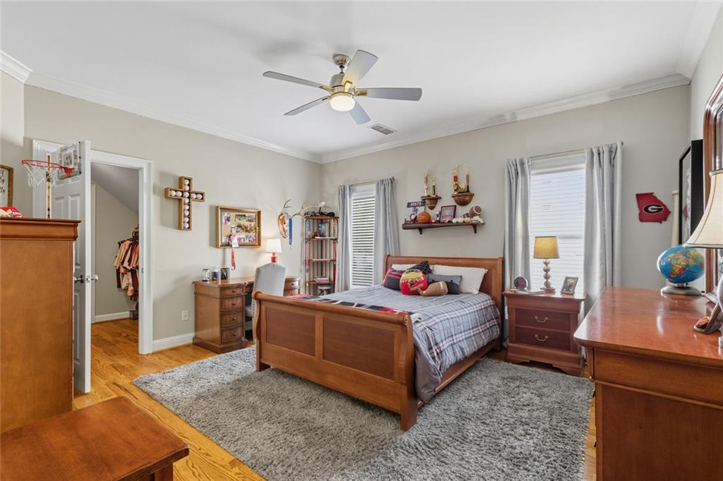 1094 Meadow Bluff Terrace