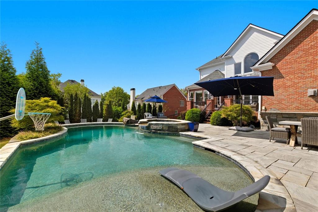 1094 Meadow Bluff Terrace