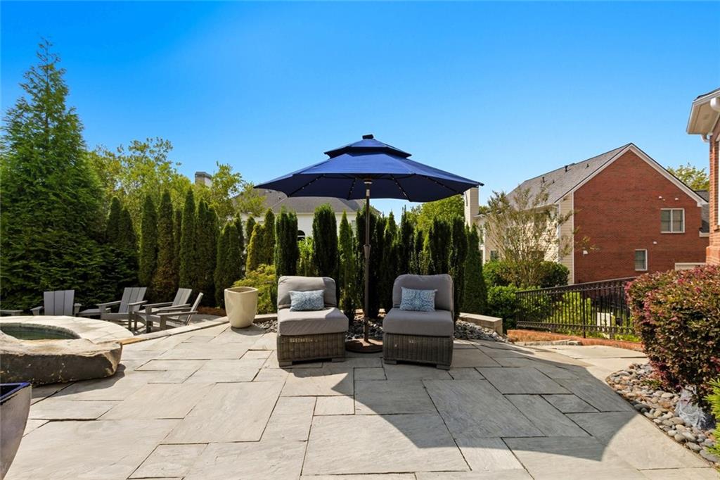 1094 Meadow Bluff Terrace