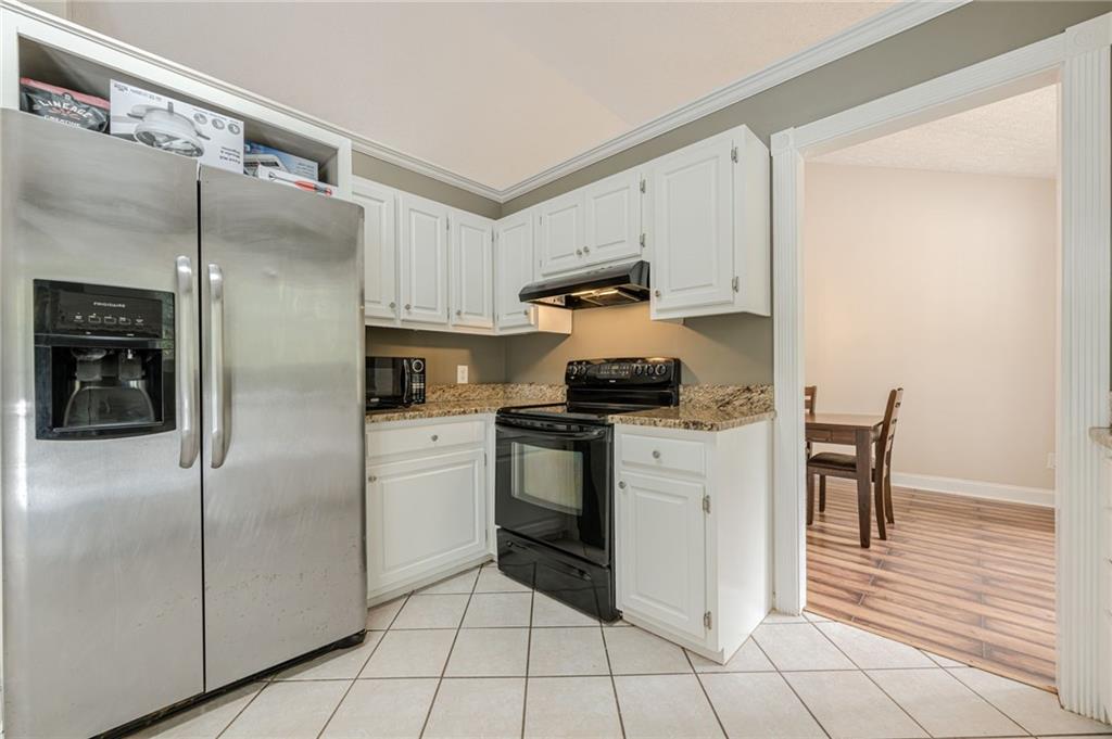 391 Pinewood Place