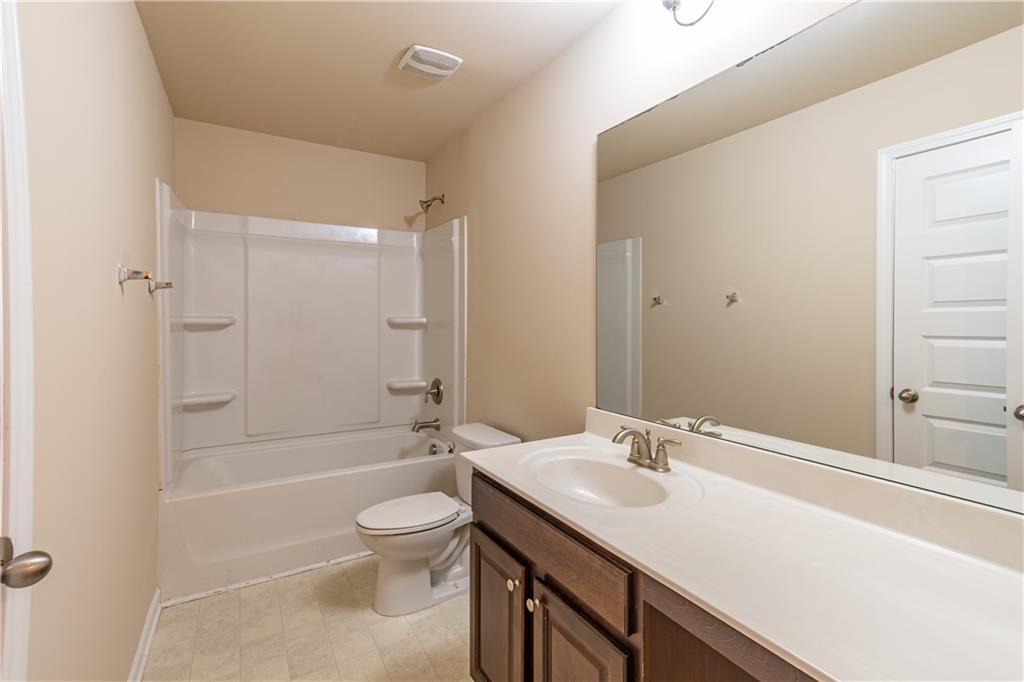 5785 Sawgrass Circle