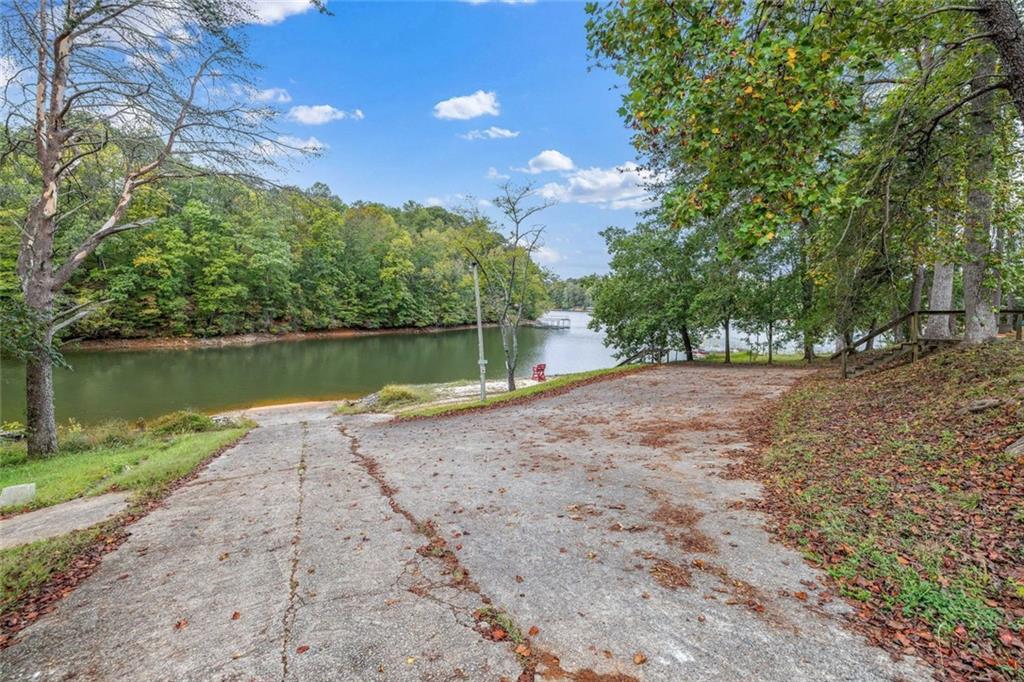 5535 Mount Shores Circle