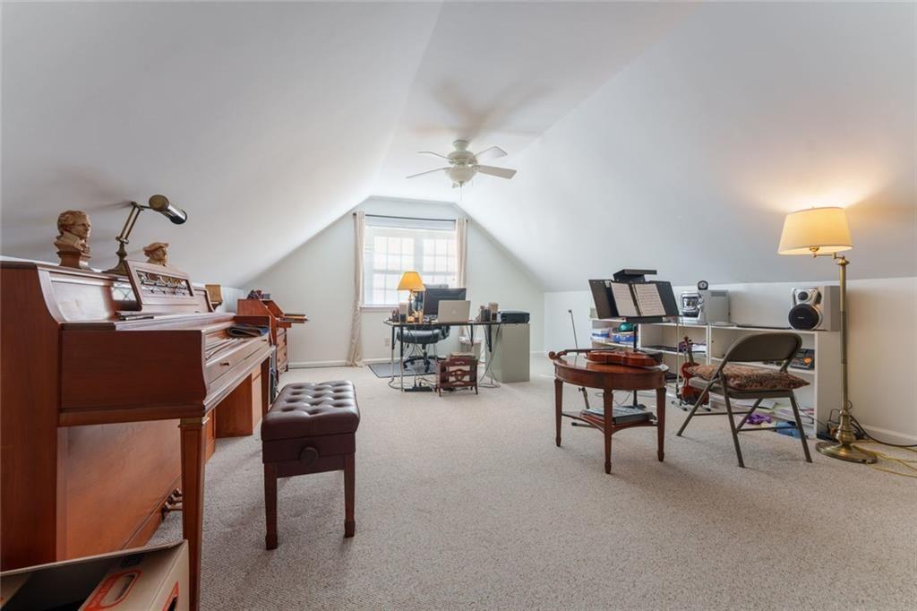 3465 Point View Circle