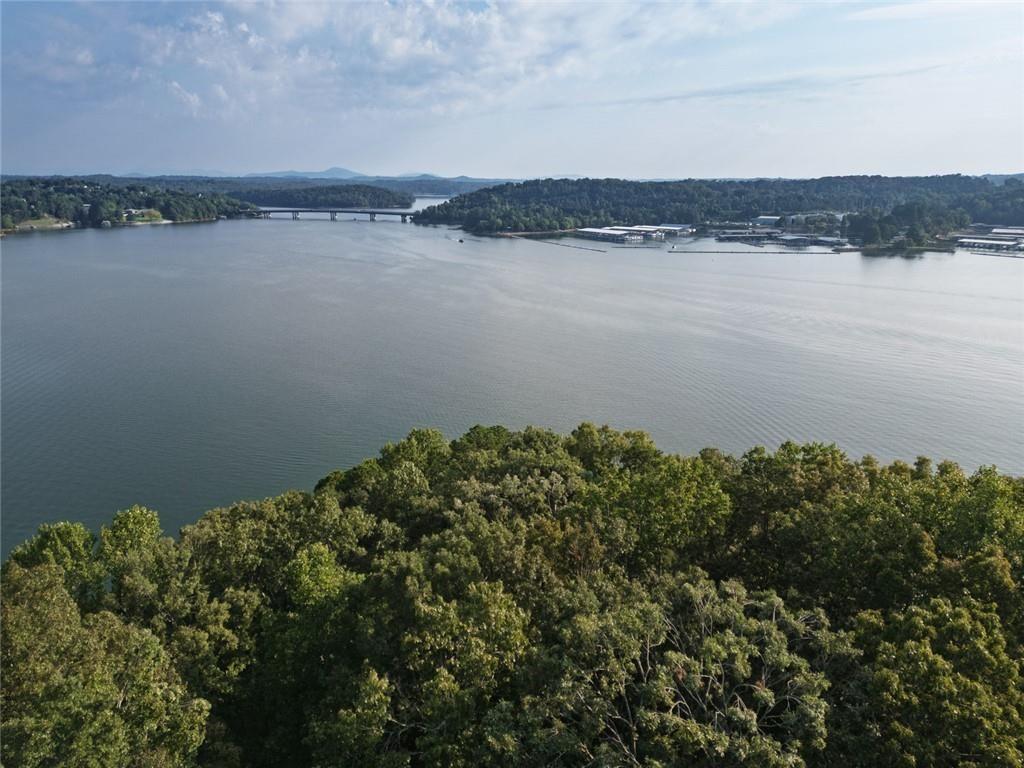 3465 Point View Circle