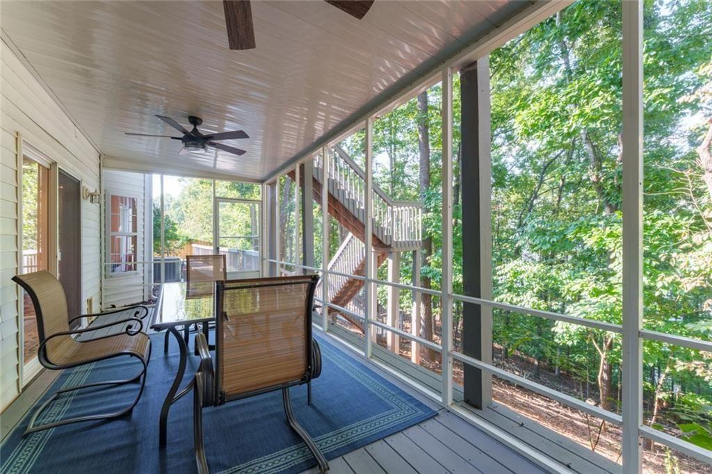 3465 Point View Circle