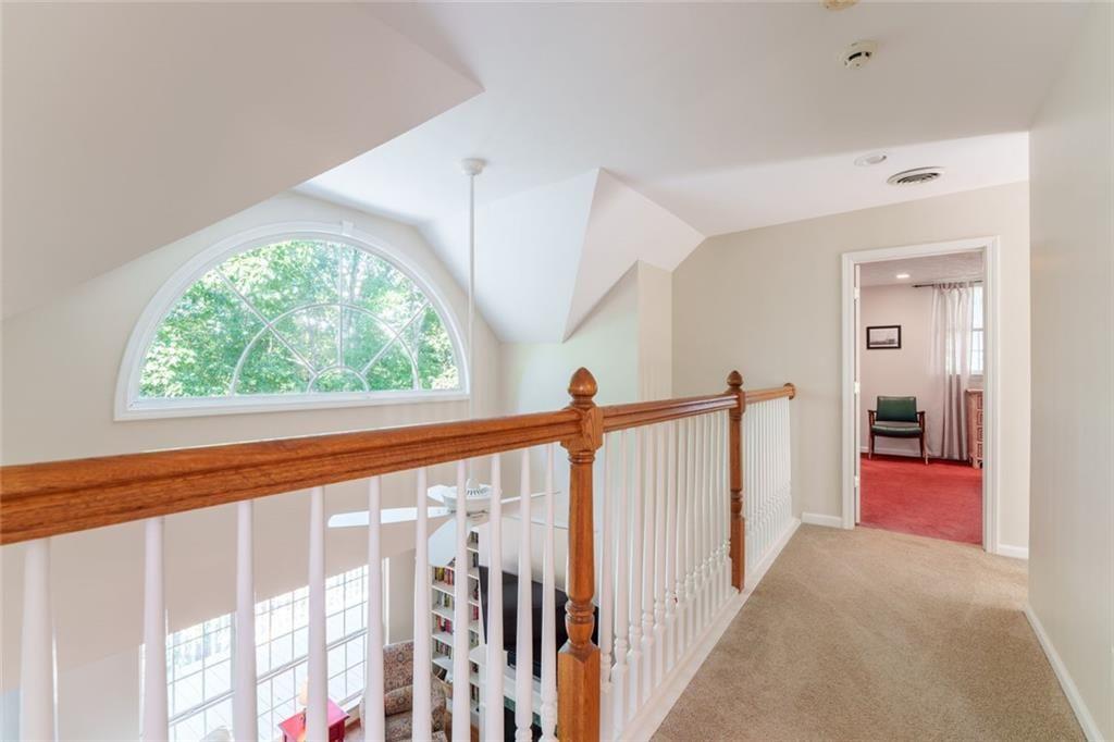 3465 Point View Circle