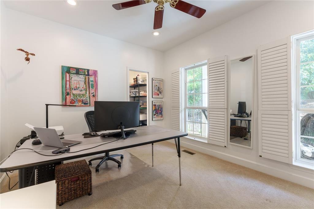 3465 Point View Circle