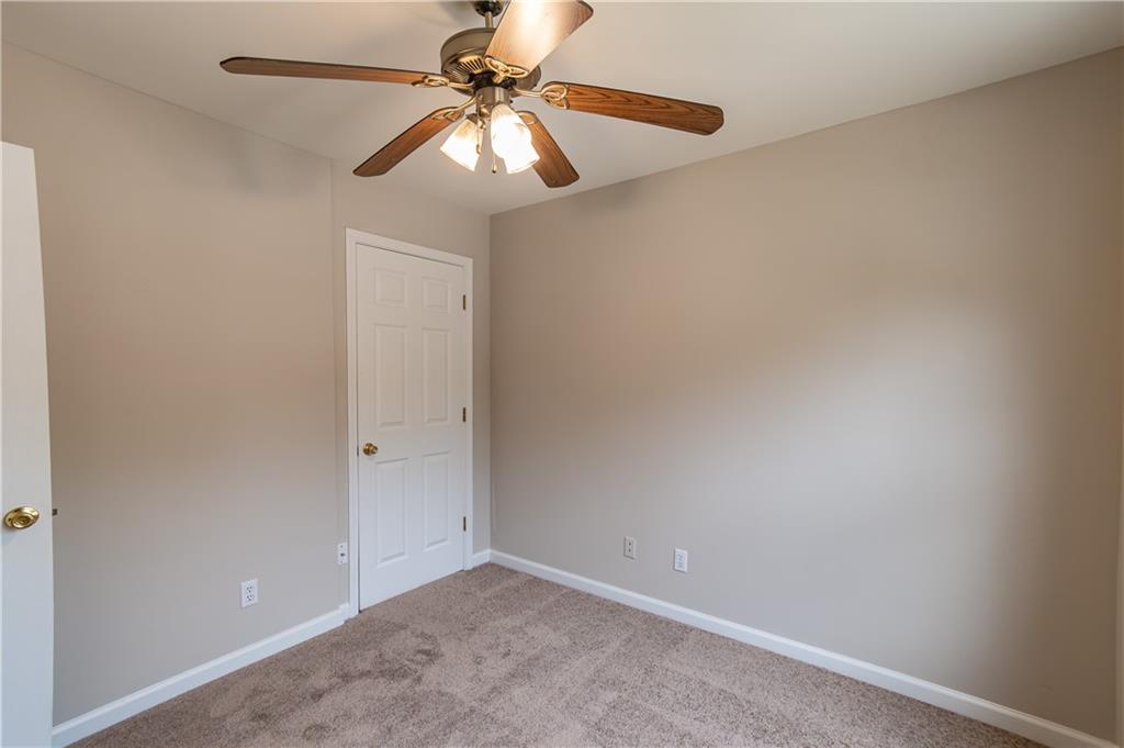 705 Oxford Crest Court NW