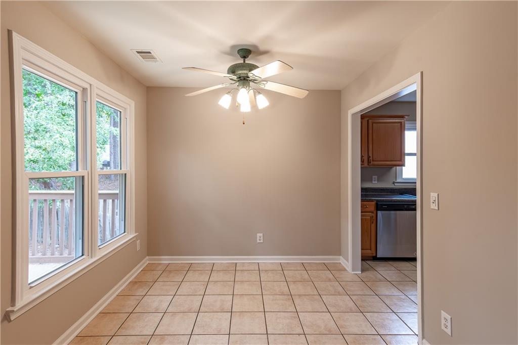 705 Oxford Crest Court NW