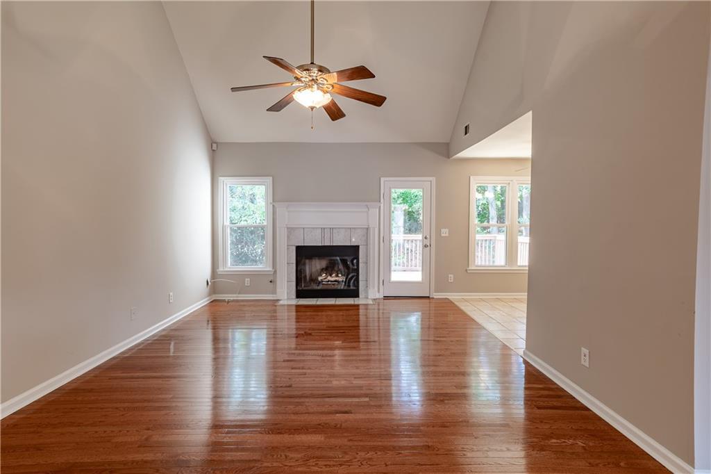 705 Oxford Crest Court NW